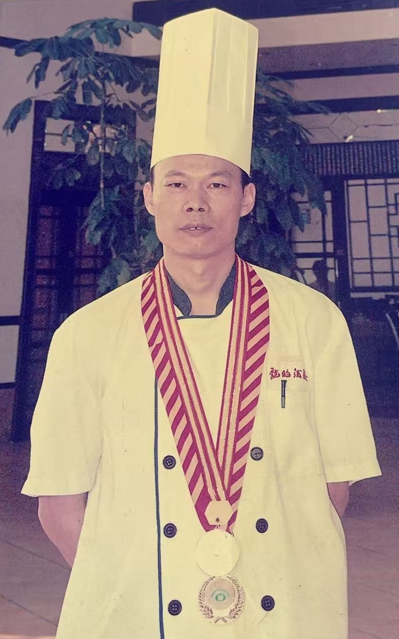 1756365814511541.jpg 盘庆才.jpg